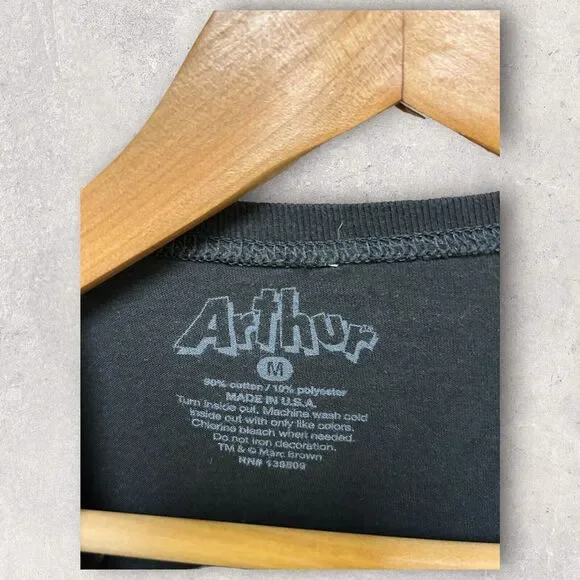 Vintage 2001 Arthur Women's Graphic T Shirt Black Fits Small Y2K - Picture 4 of 5